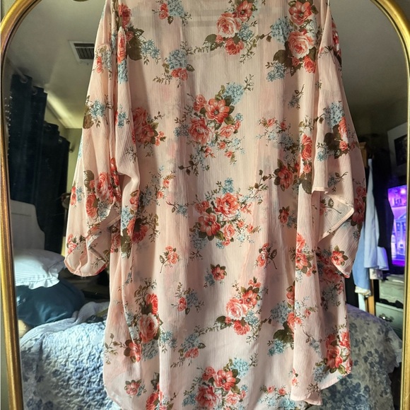Floral Pink Women's kimono - Picture 3 of 3